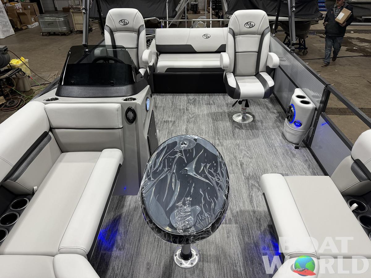 2026 Montego Bay 8522 Swingback Deluxe Pontoon