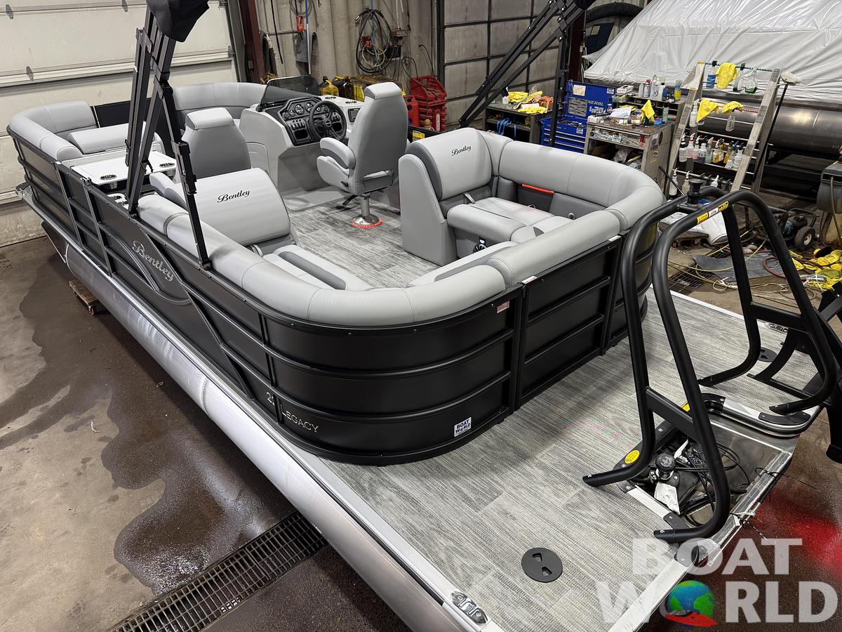 2027 Bentley Legacy 220 Navigator Quad Lounge Pontoon $42995