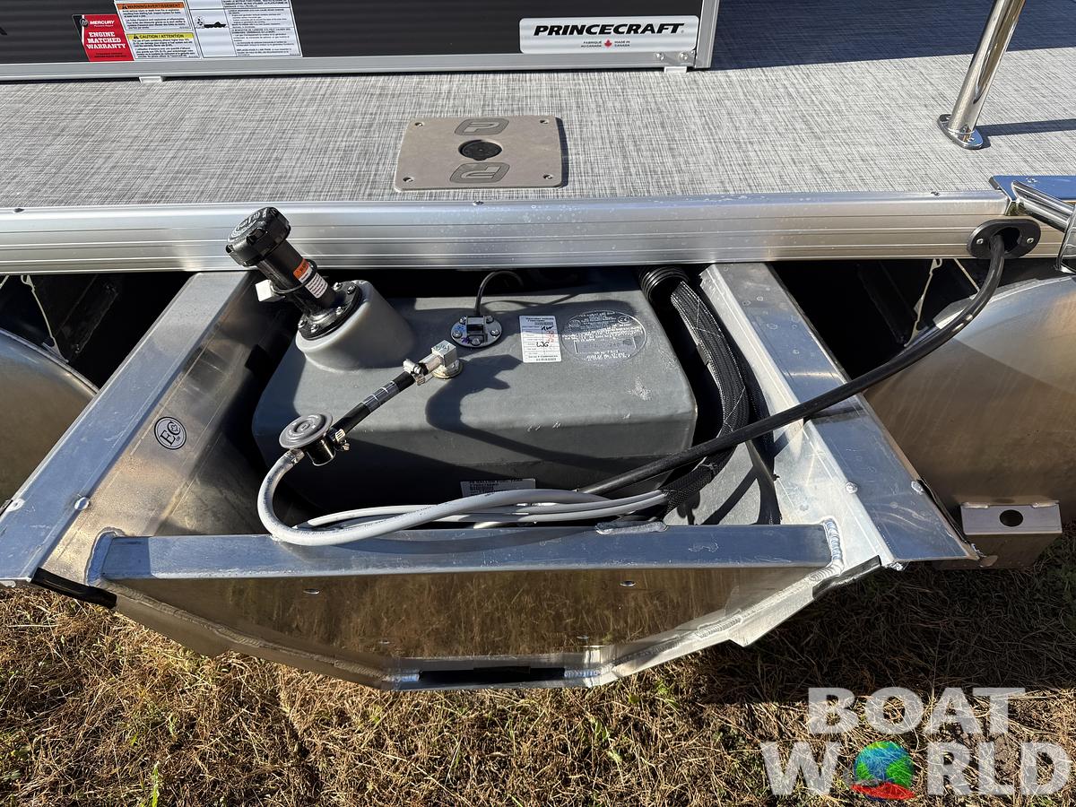 2026 Princecraft Vectra 21 RL Swingback SS Pontoon 