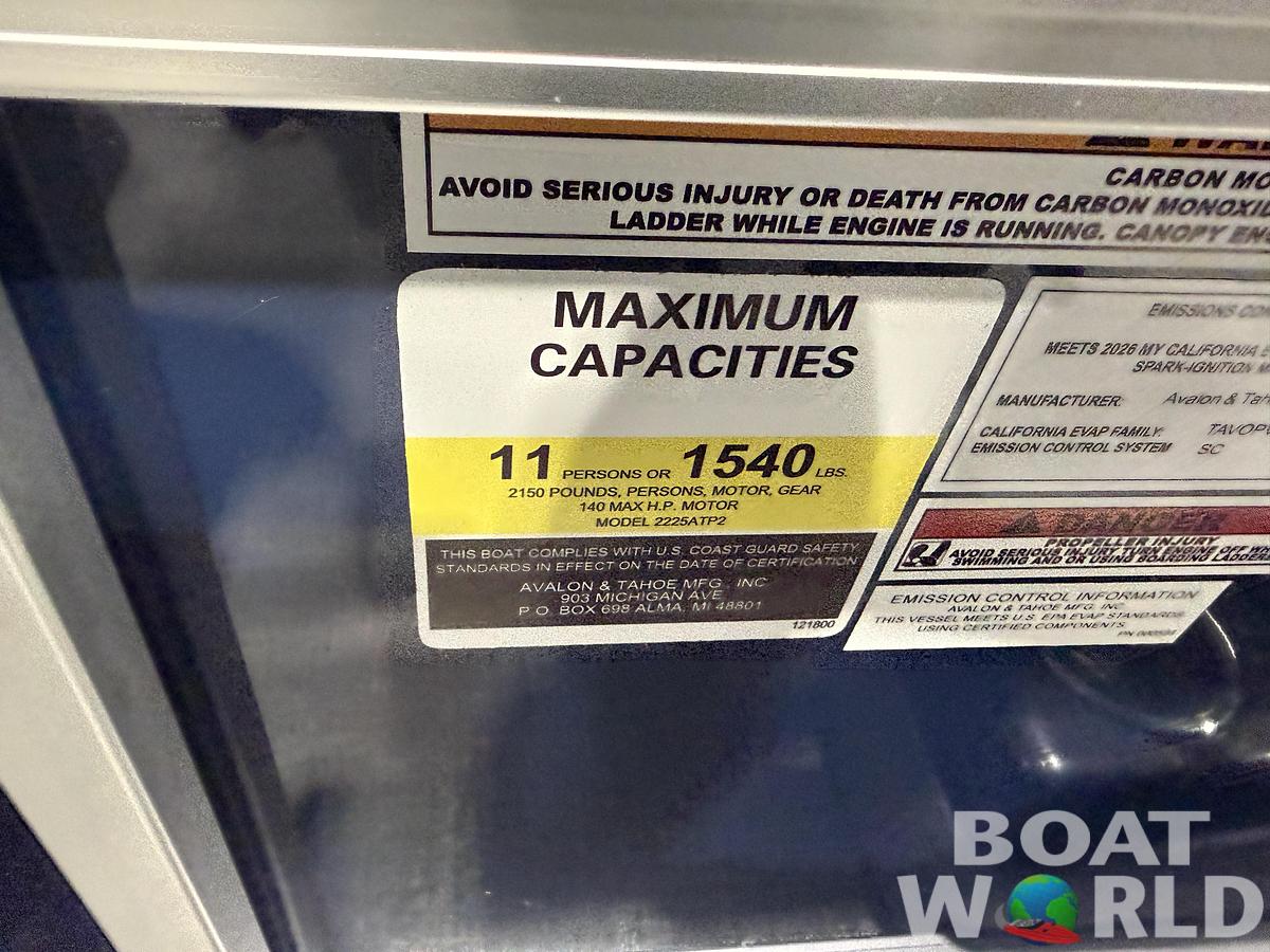 2026 Tahoe Sport VRB 2385 Swingback & 4-Stroke $34995