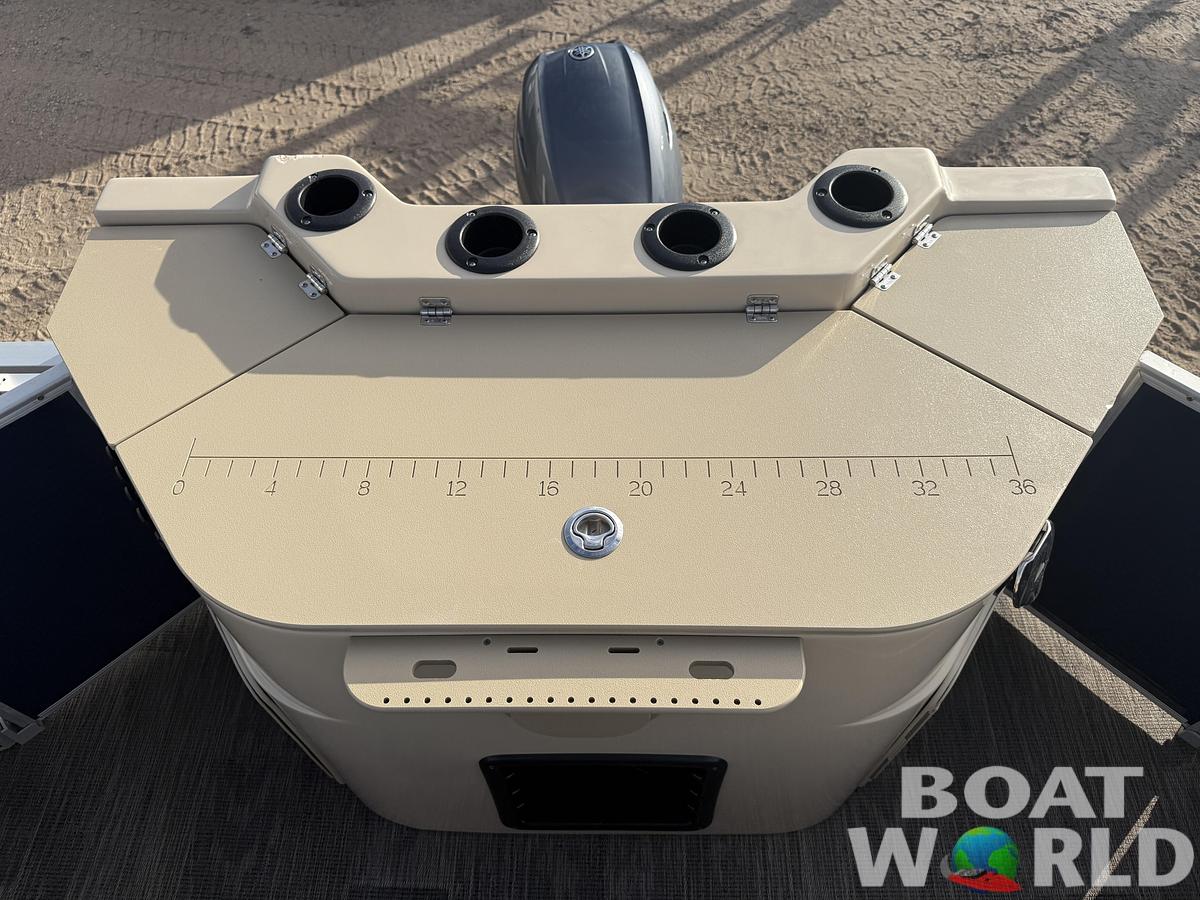 Used 2022 Sweetwater 21' Quad Fish Pontoon