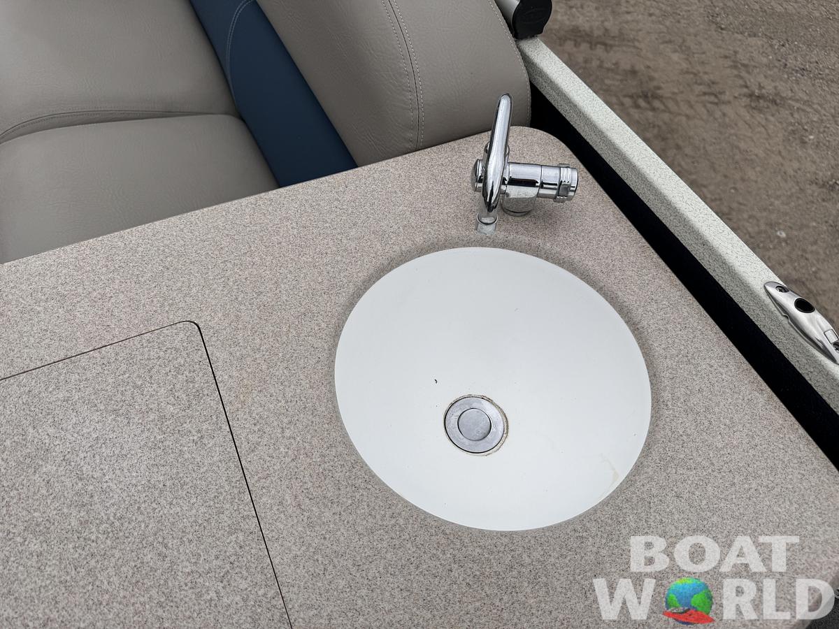 Used 2013 Premier 250 Intrigue Pontoon with 140HP Suzuki Fourstroke EFI