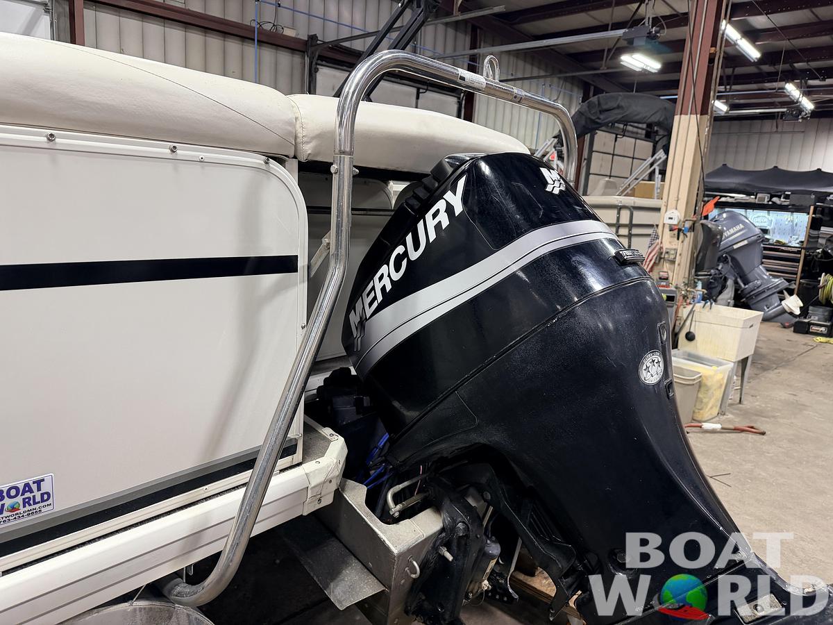Used 2006 Crestliner 2485 Sport LX Pontoon