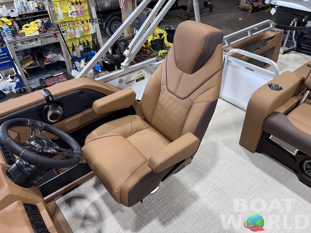 2027 Tahoe LTZ 2385 VRB Swingback Pontoon $42995