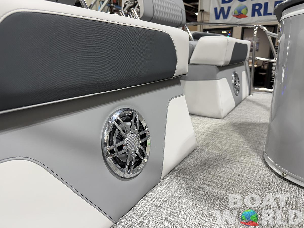 2025 Tahoe Pontoons Cascade 2385 Quad Lounge Shift SS Tritoon & Honda 4-Stroke EFI