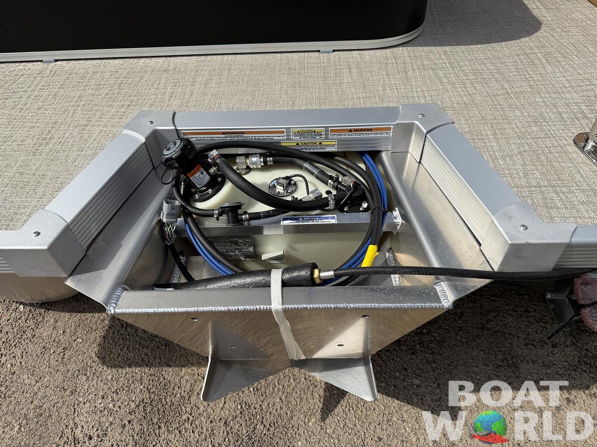 2025 Tahoe Pontoons LTZ 2385 Swingback (VRB) & Honda 4-Stroke EFI