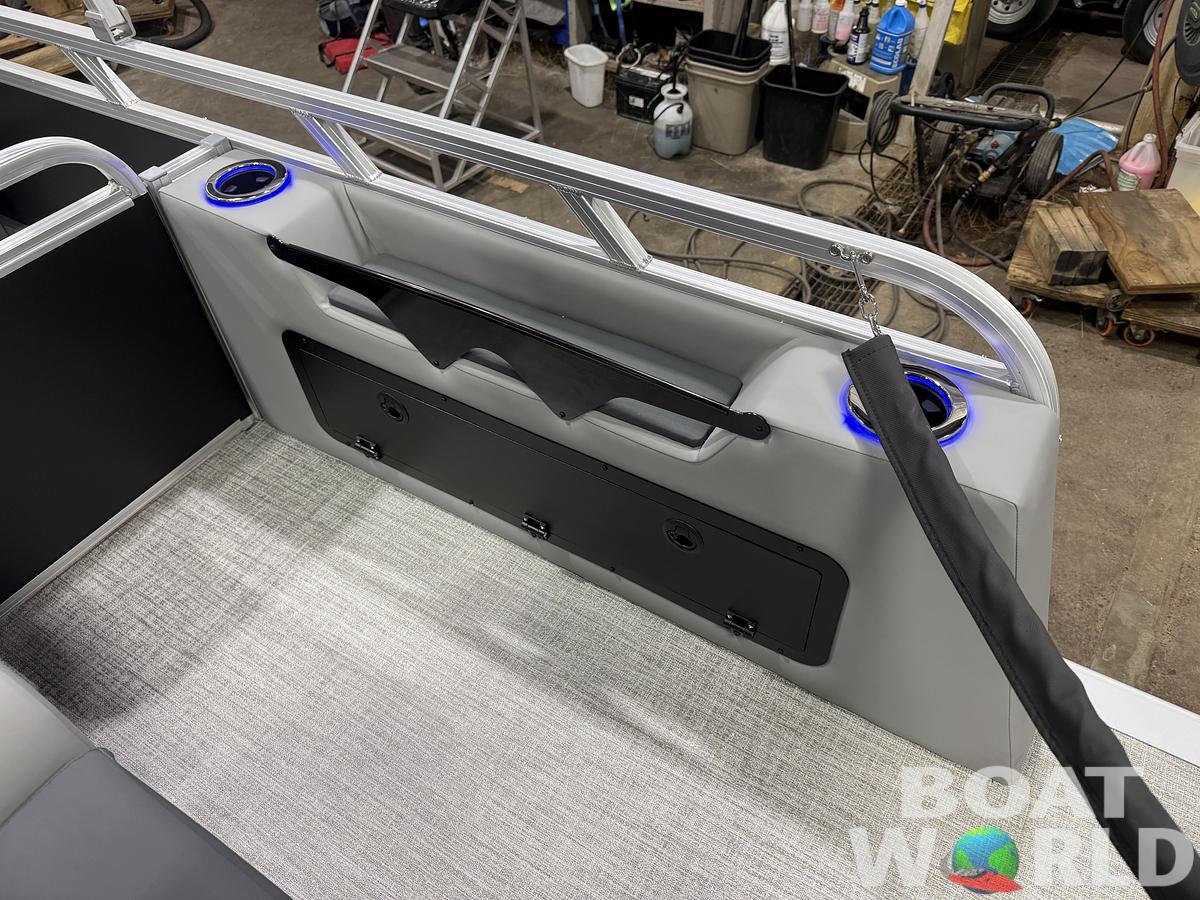 2026 Tahoe Pontoons LTZ 2385 Swingback (VRB) Tritoon 