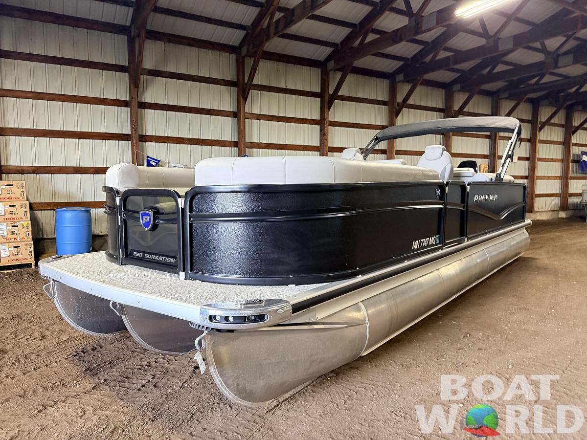 Used 2024 Premier 250 SunSation PTX Tritoon & 300HP Suzuki -$69,995