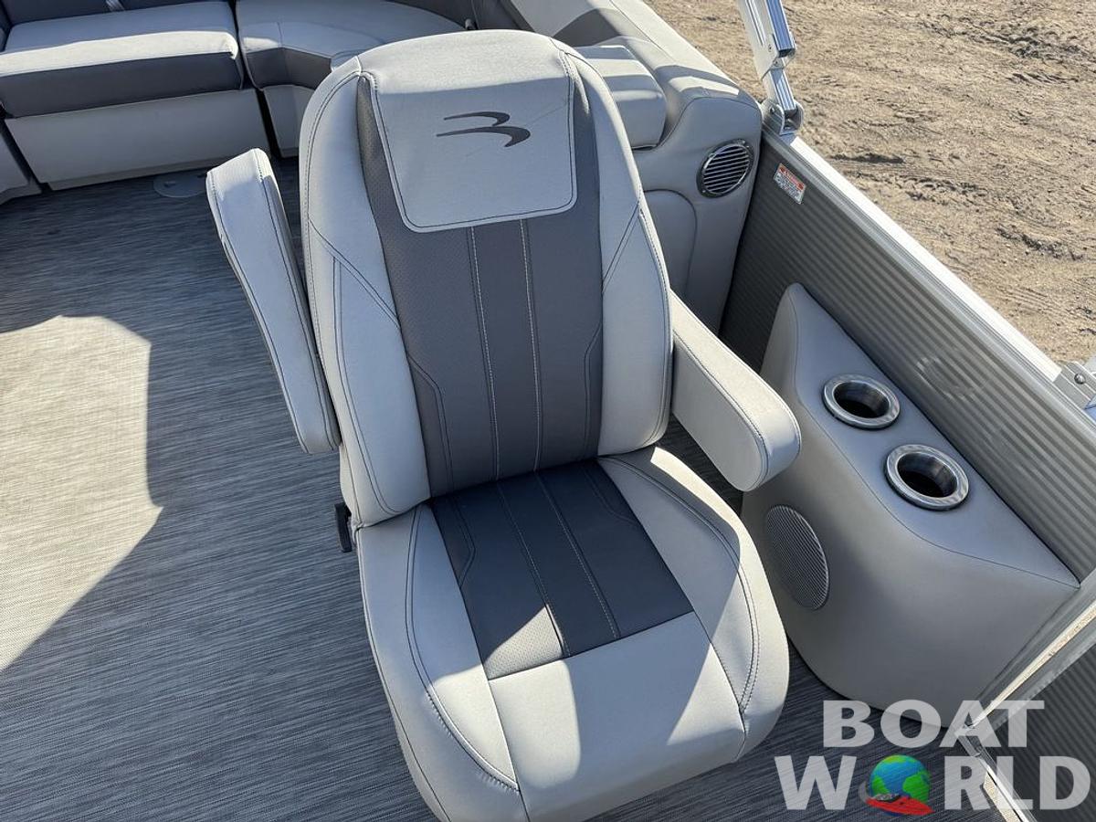 Used 2021 Bennington 22 SSRX Pontoon & 115HP Yamaha