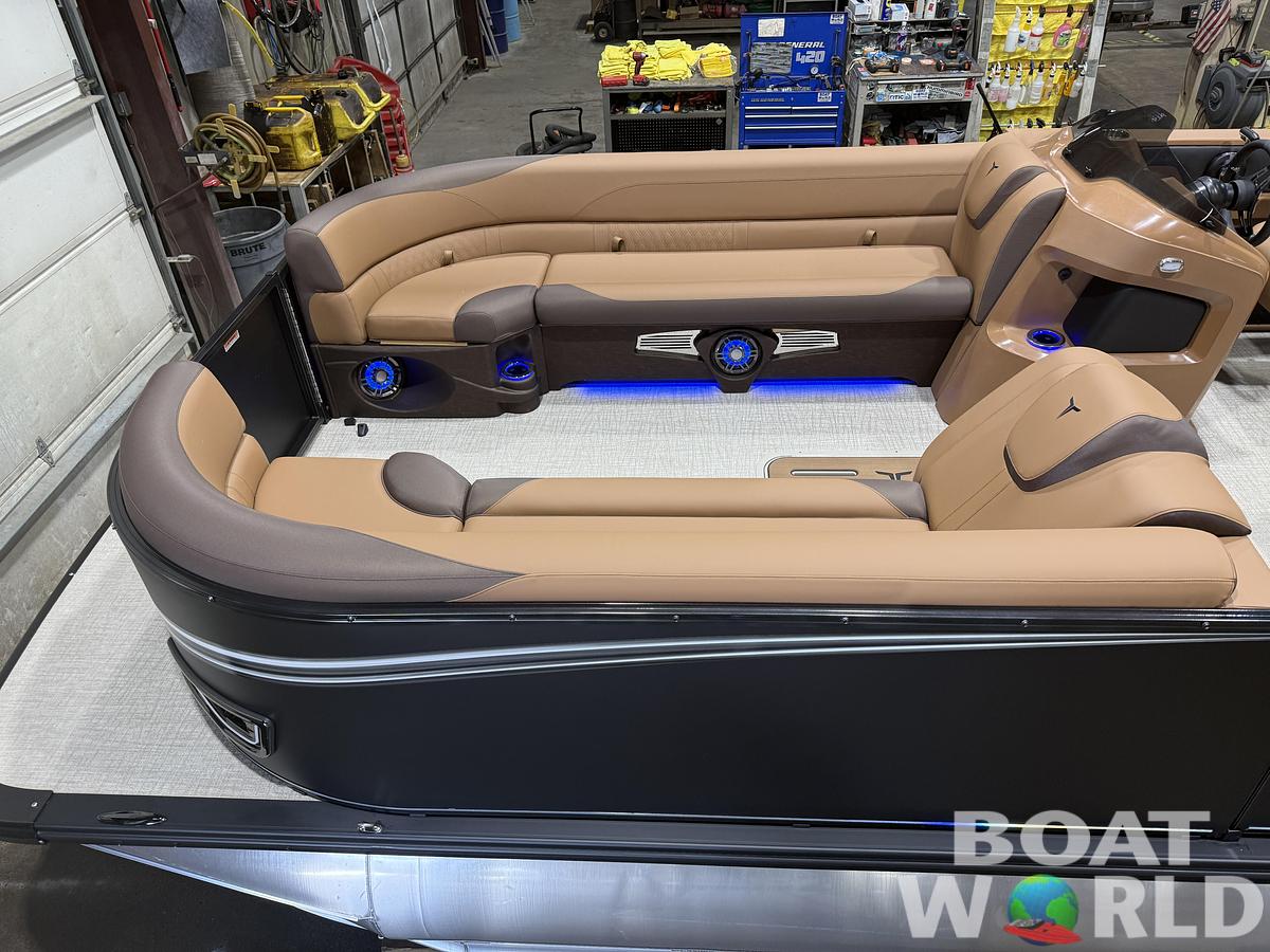 2027 Tahoe LTZ 300HP VRB 2585 Swingback Tritoon $74,995