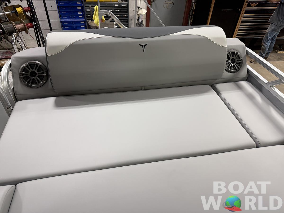 2025 Tahoe Pontoons LTZ 2385 Swingback (VRL) & Honda 4-Stroke EFI