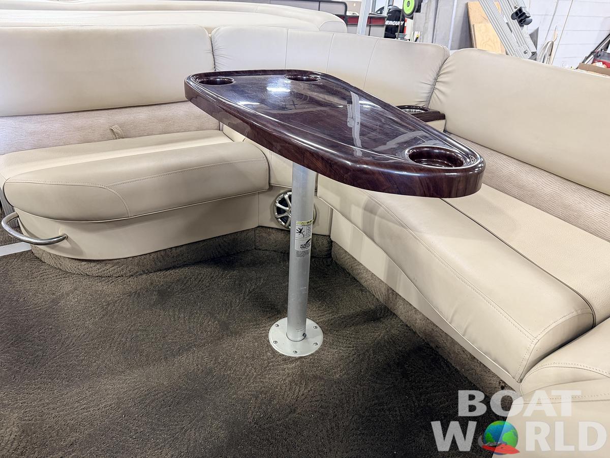 Used 2014 Bennington 2375RL & 70HP Yamaha 4Stroke - $21,995