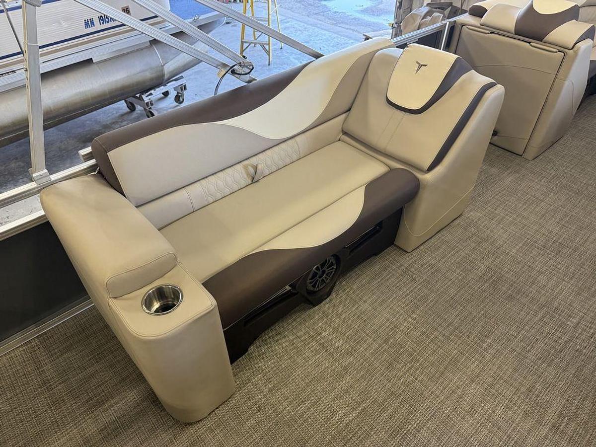 2025 Tahoe Pontoons LTZ 2385 Elite Cruise & Honda 4-Stroke EFI