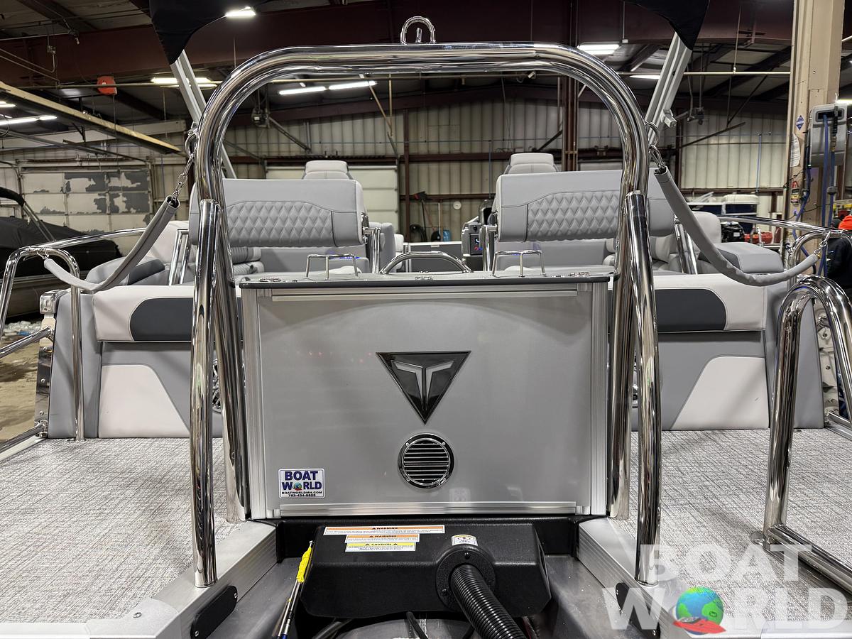 2025 Tahoe Pontoons Cascade 2385 Quad Lounge Shift SS Tritoon & Honda 4-Stroke EFI