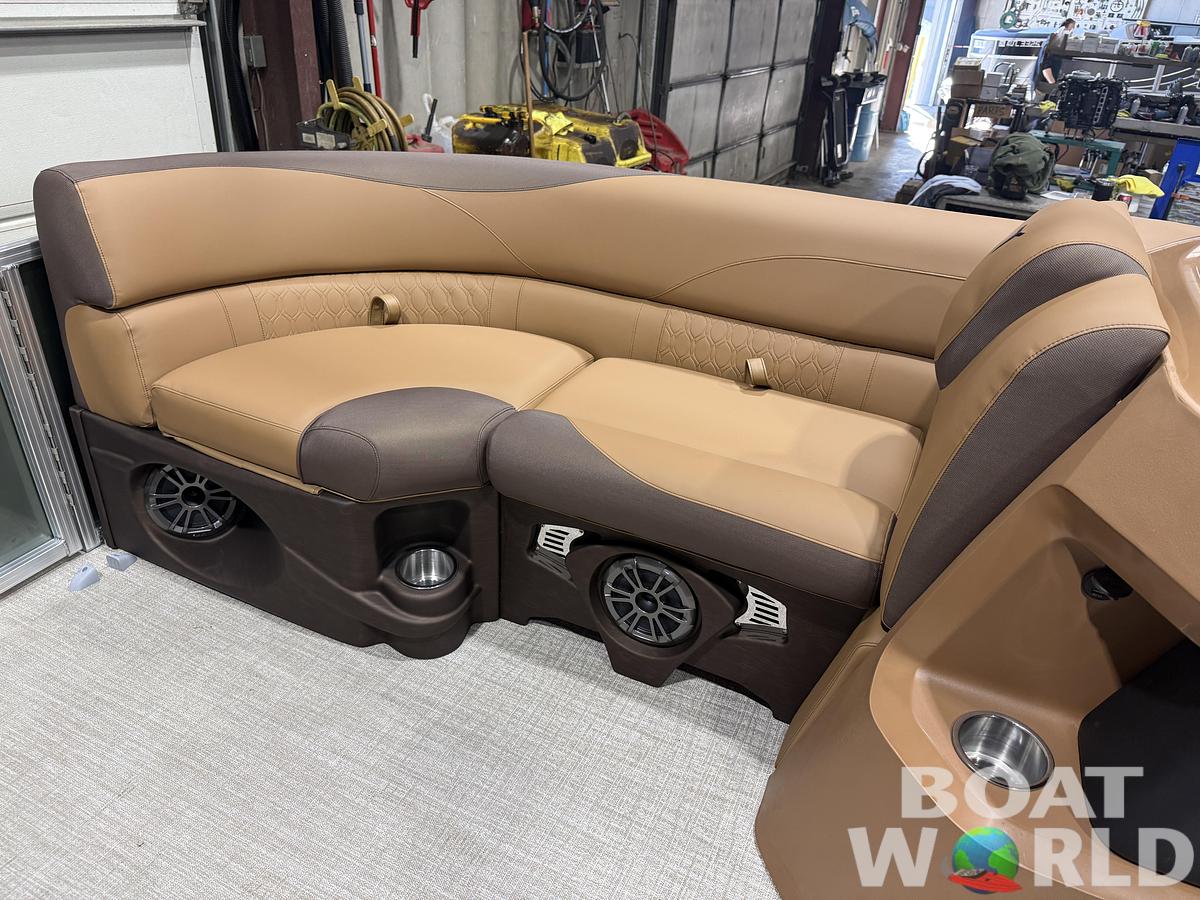 2026 Tahoe Pontoons LTZ 2385 Quad Lounge 