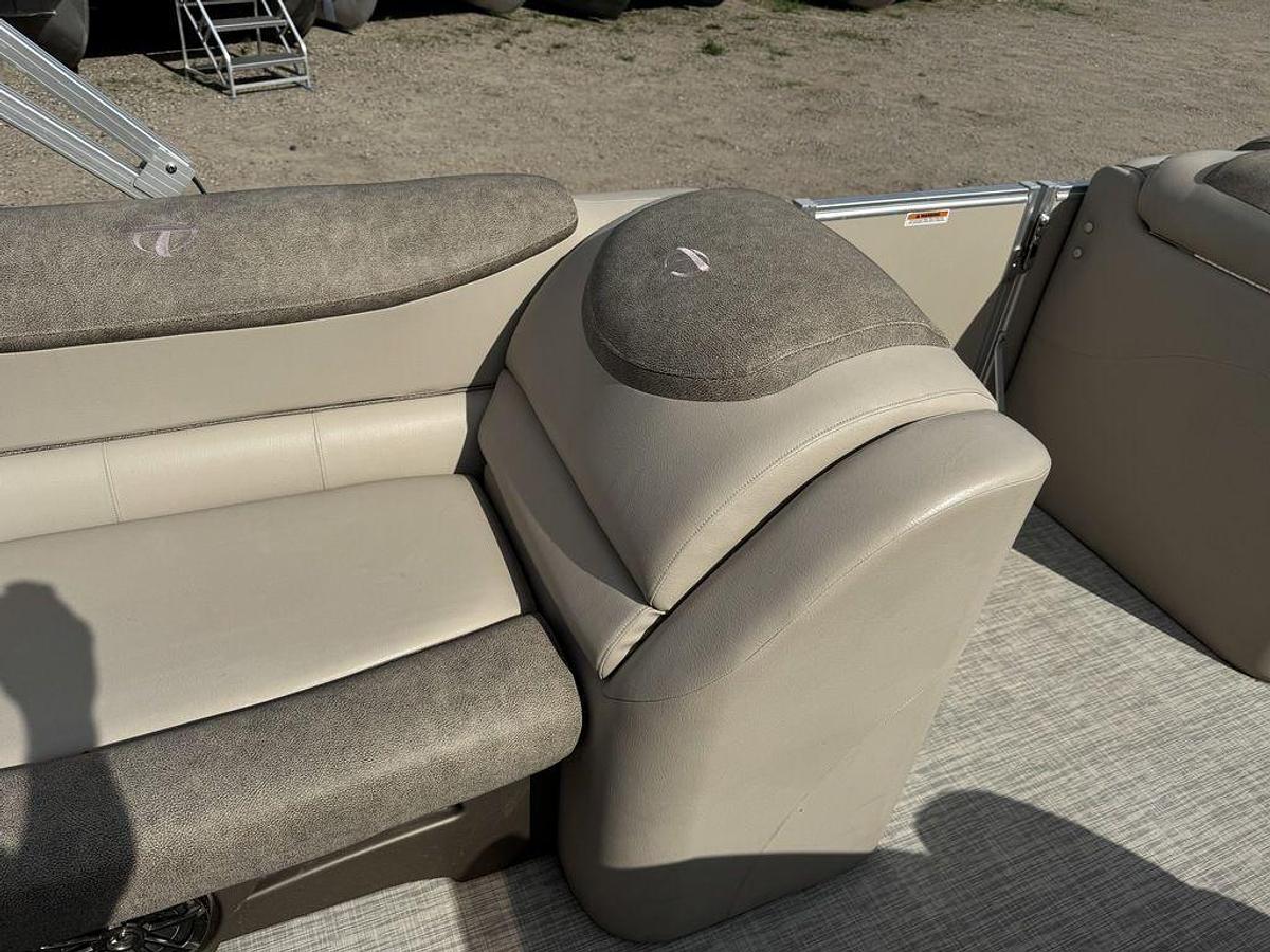 Used 2019 Tahoe Pontoons Cascade 2385 Cruise Pontoon