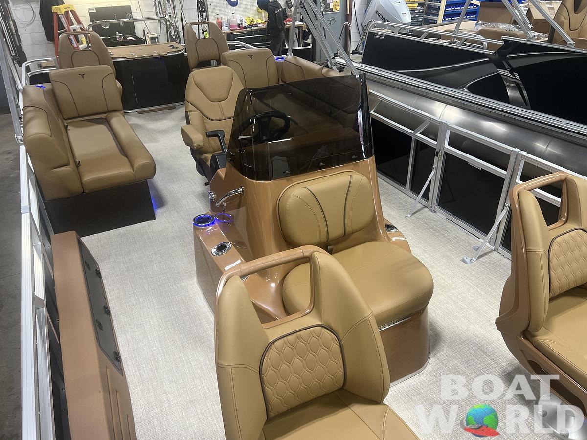 2026 Tahoe Pontoons Sport 2385 Center Console Fish Tritoon