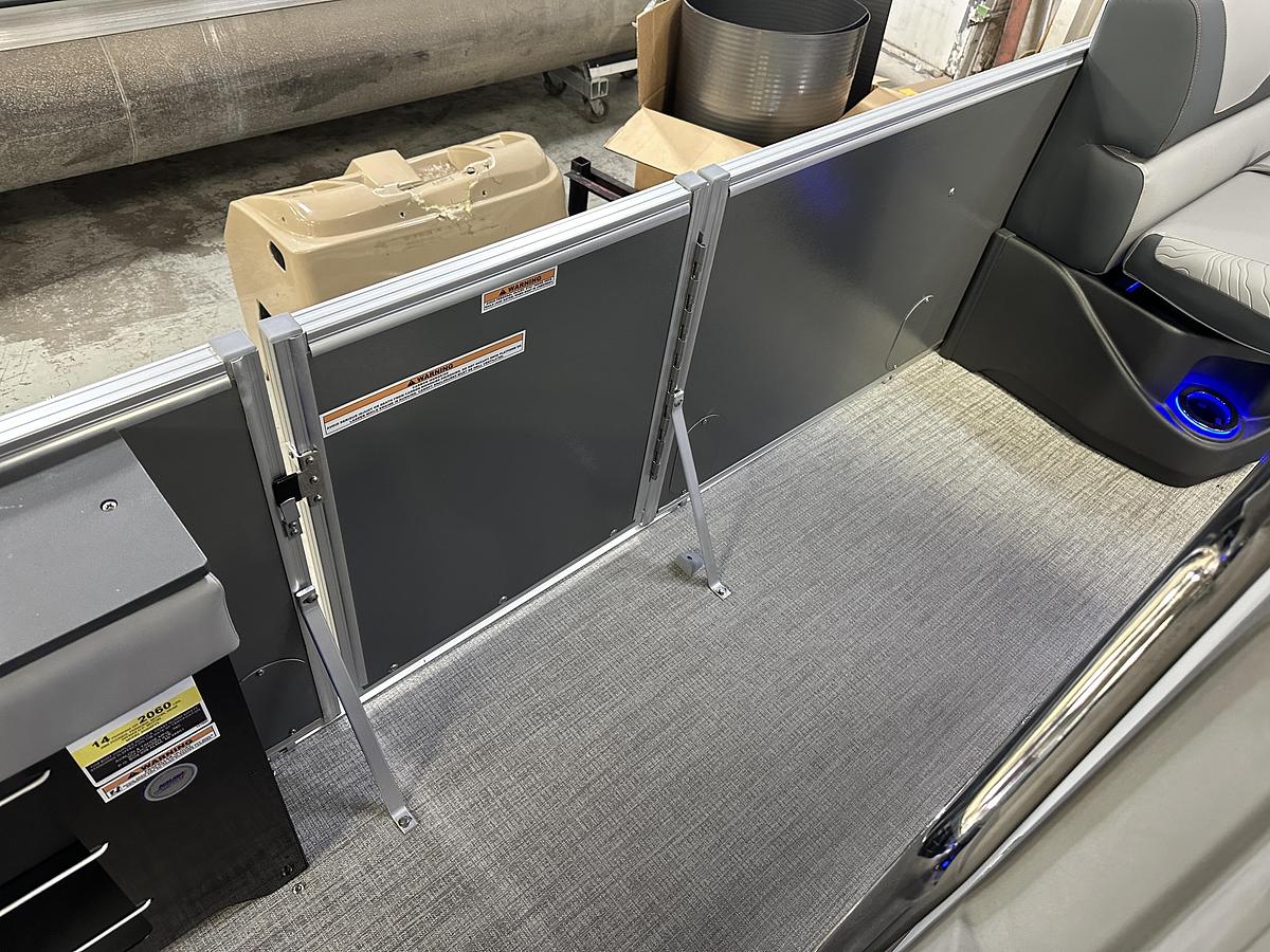 2025 Tahoe Pontoons GEOfish CRF 2585 Tritoon & 225HP Outboard