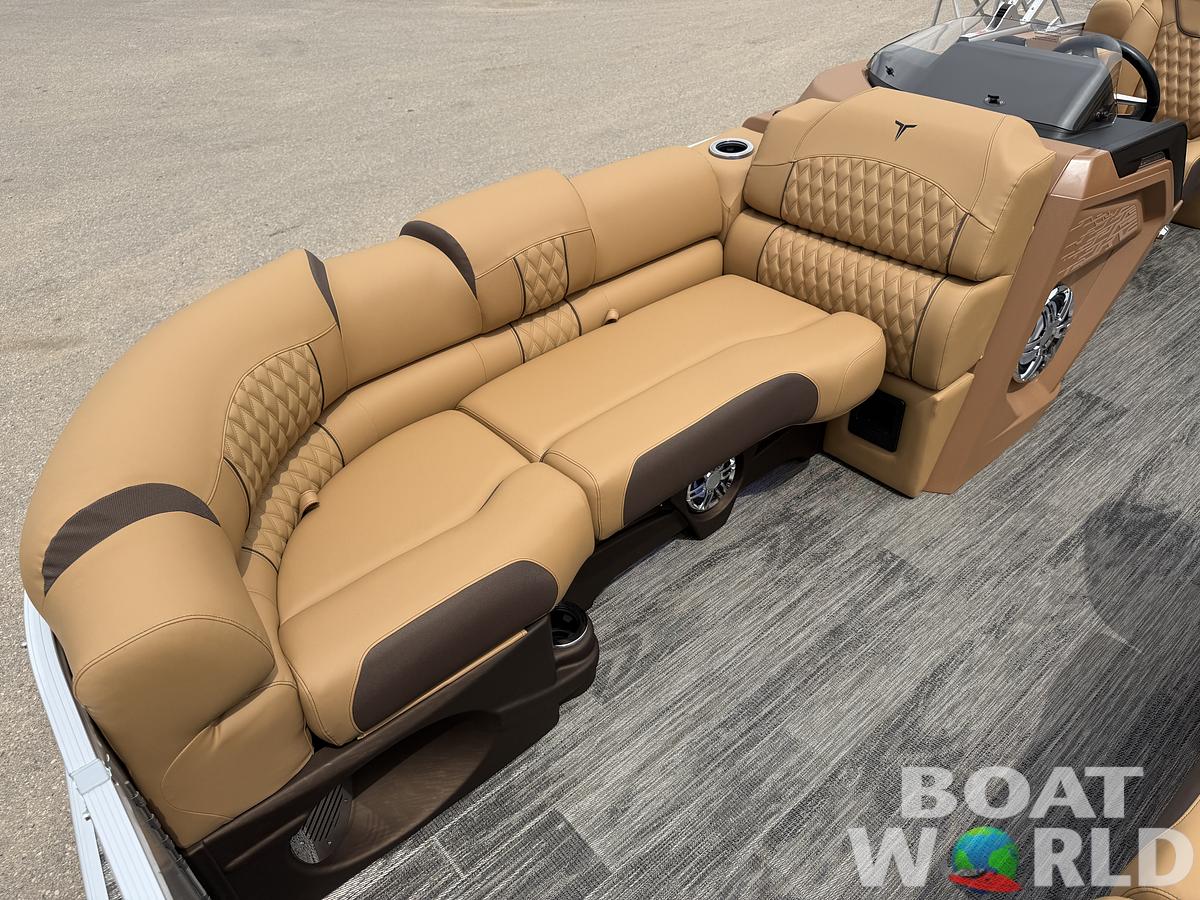 2025 Tahoe Pontoons Cascade 2385 Quad Lounge Shift Tritoon & Honda 4-Stroke EFI