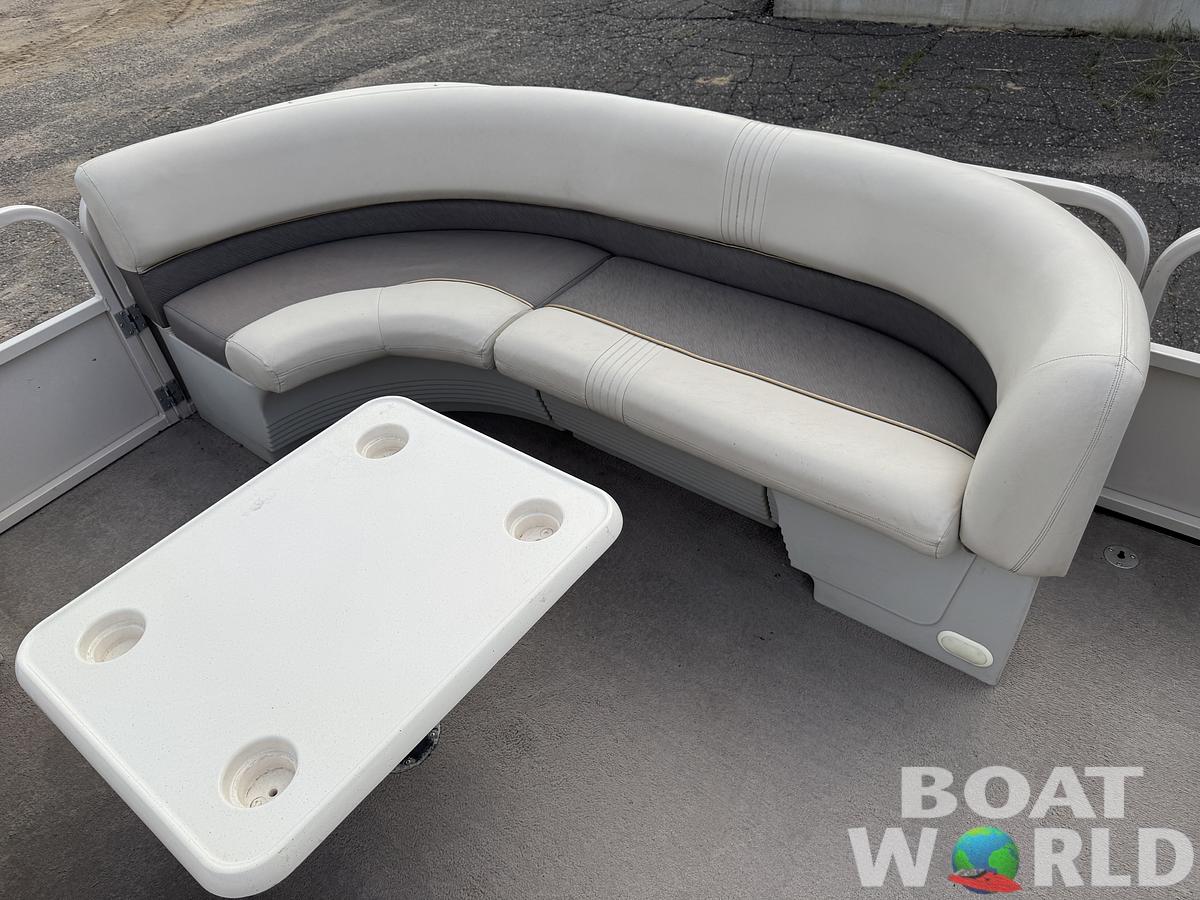 Used 1999 Crestliner 2485 LSI