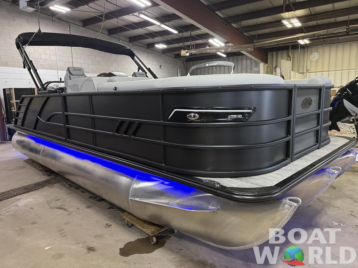 2026 Bentley Pontoons Elite 223 Swingback Tritoon