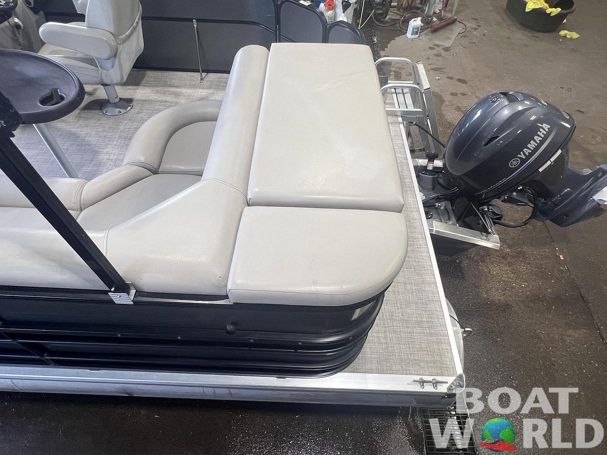 Used 2018 Berkshire CTS 20 Cruise & 60HP Yamaha 4Stroke -$24,995