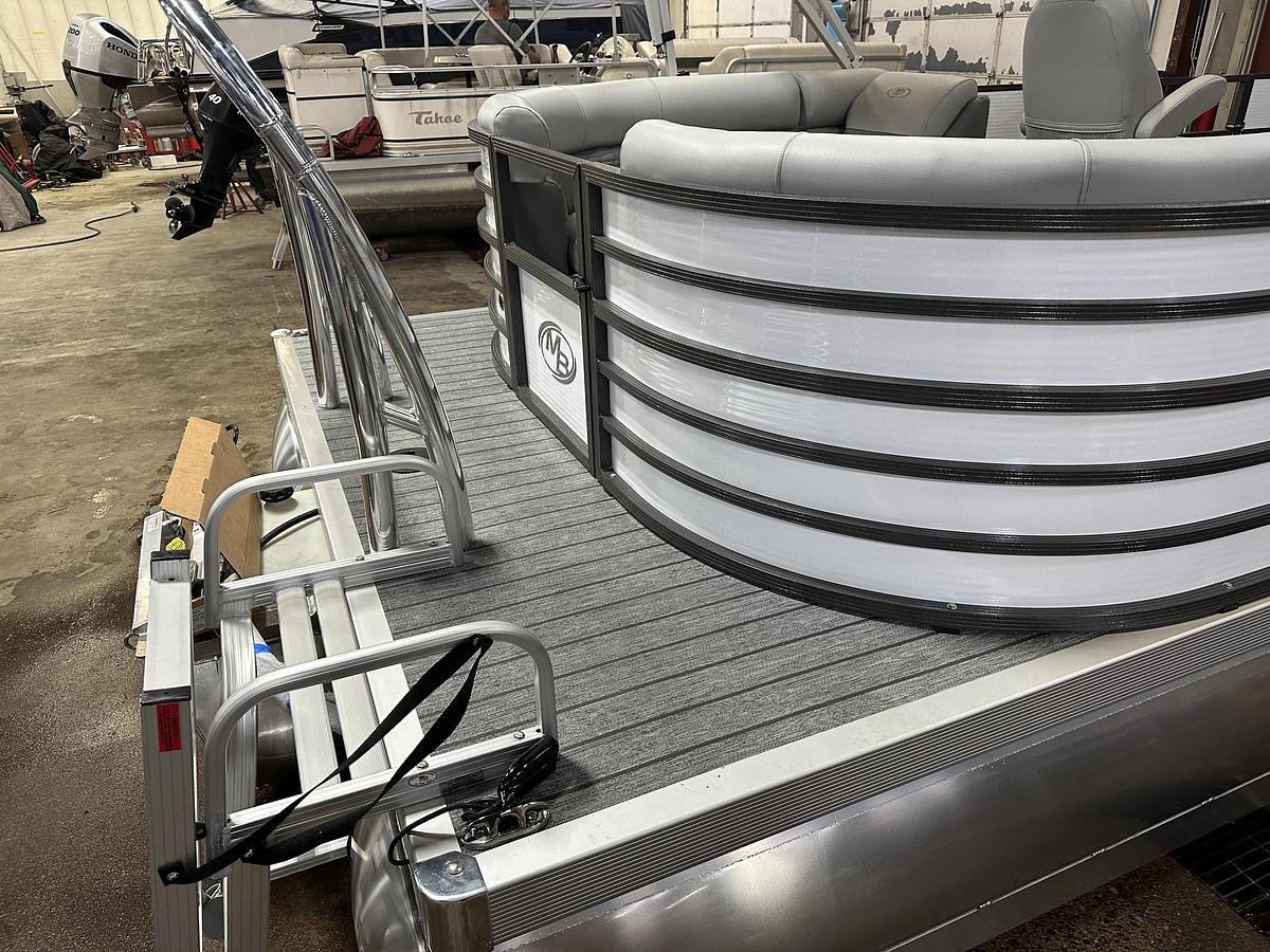 2023 Montego Bay TT8524 Quad Lounge 225HP Honda Tritoon Pontoon