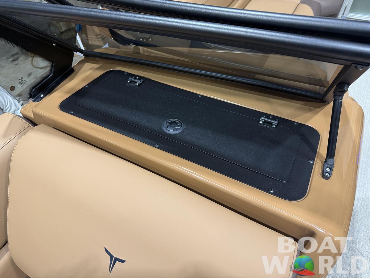 2026 Tahoe Pontoons LTZ 2385 Elite Windshield Tritoon 