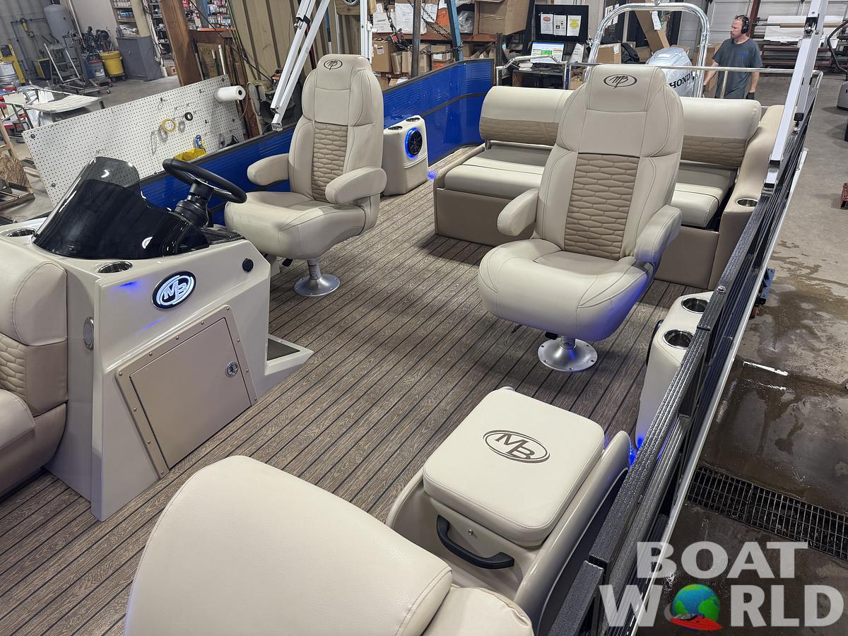 2023 Montego Bay NEW* 8524 Swingback Pontoon & 100HP 4-Stroke EFI