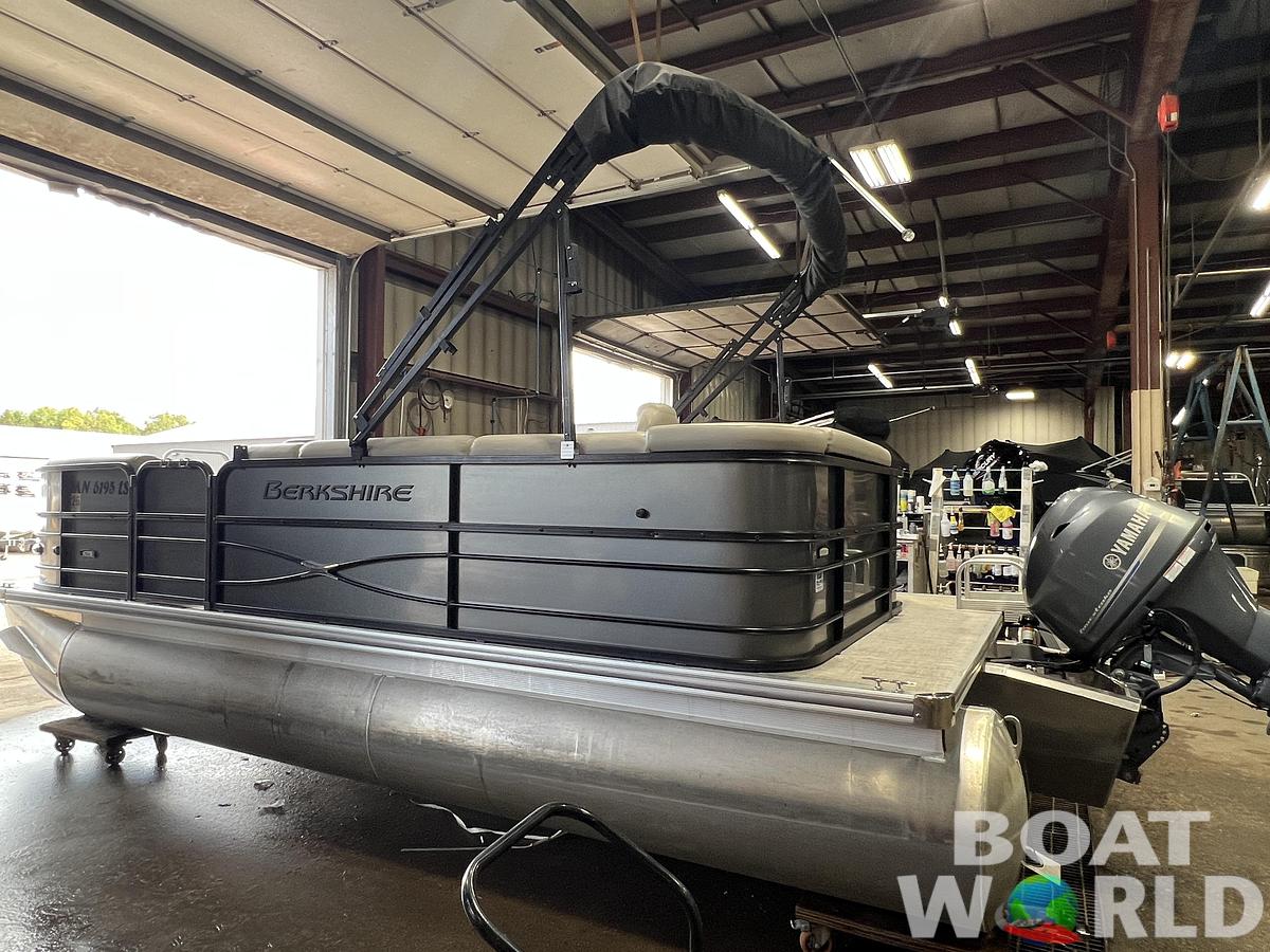Used 2018 Berkshire CTS 20 Cruise & 60HP Yamaha 4Stroke -$24,995