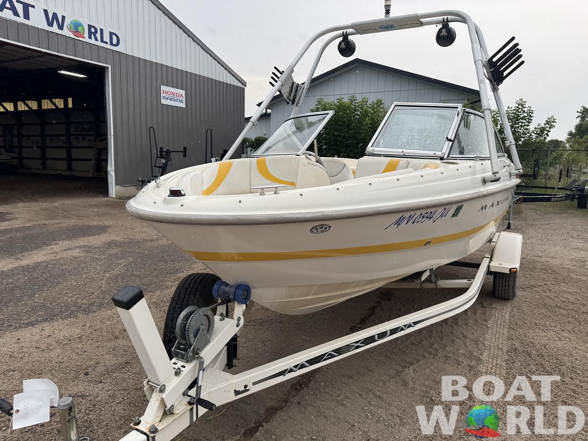 Used 2004 Maxum 1800 SR3 Runabout