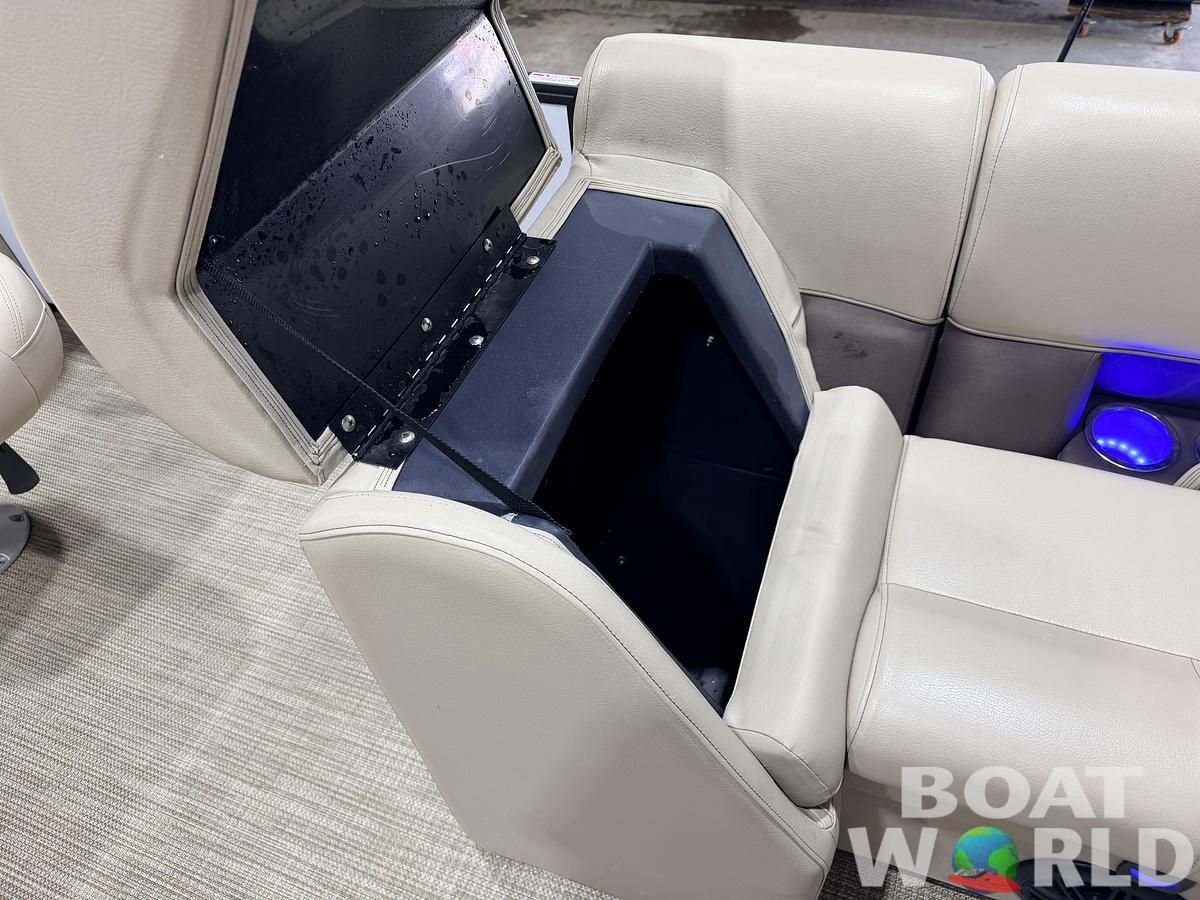 Used 2022 Bentley Pontoons Legacy 200 Navigator Quad Lounge & 100HP Honda 4Stroke -$34,995