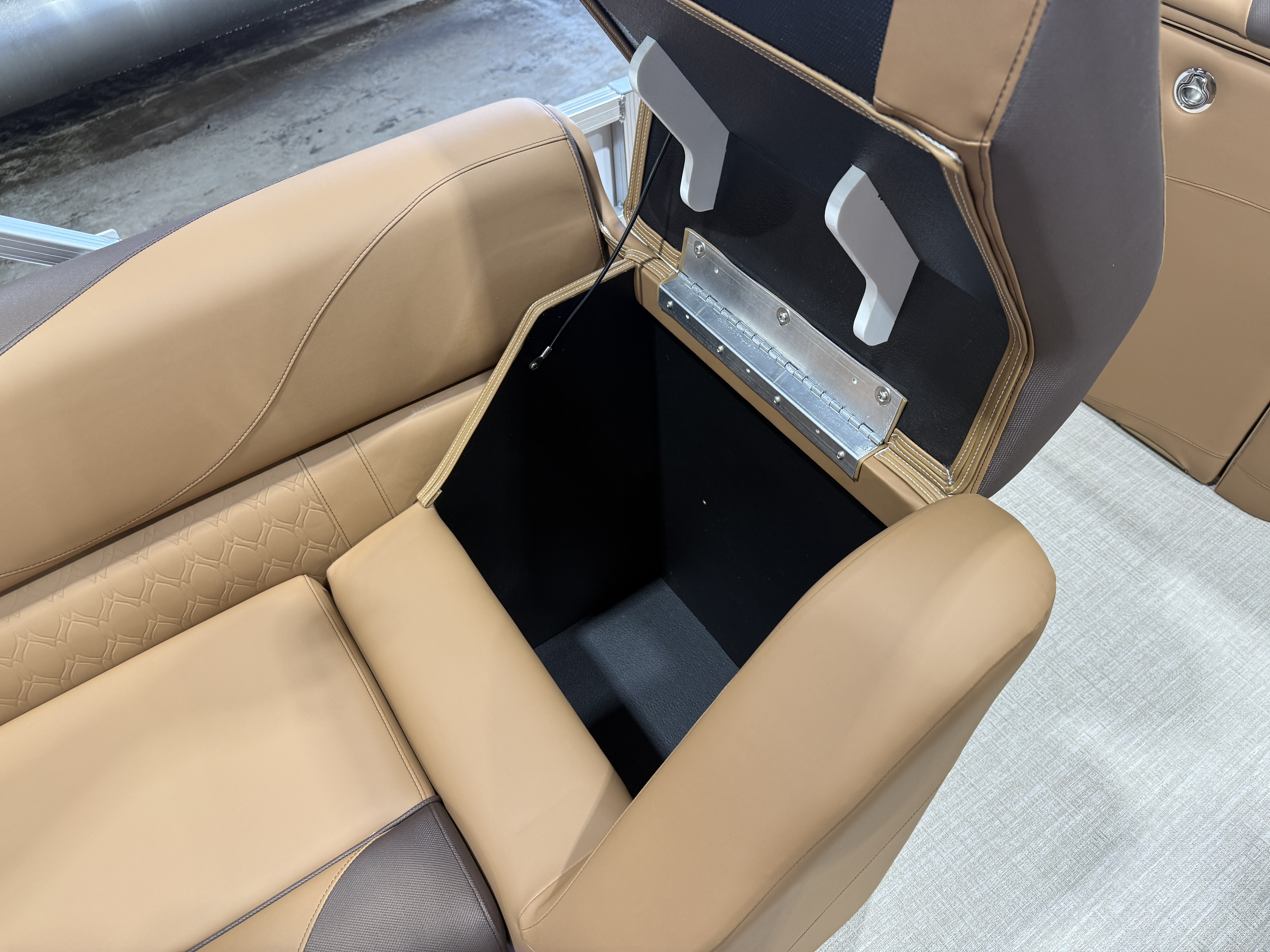 2027 Tahoe LTZ 2385 VRB Swingback Pontoon $41995