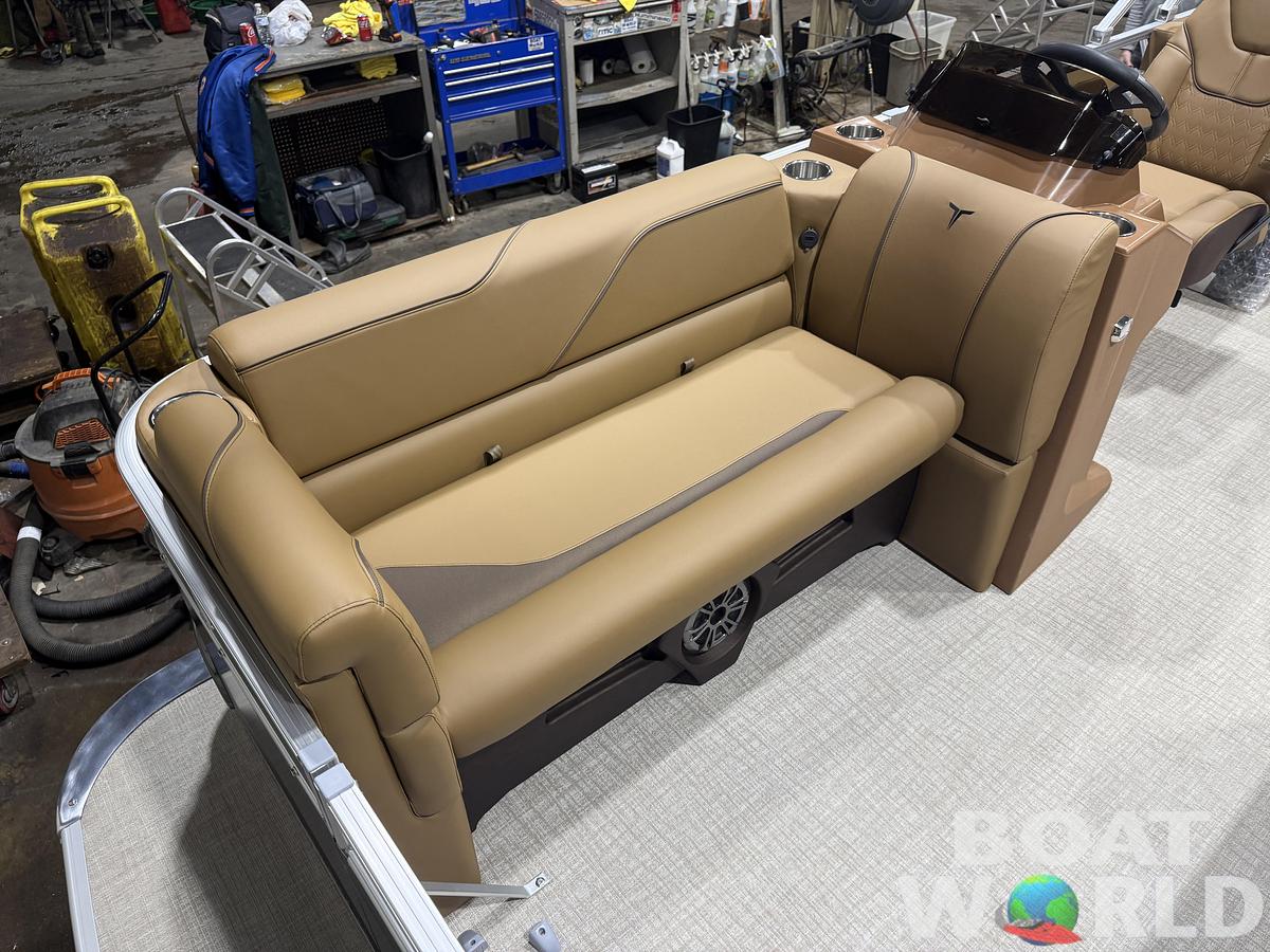 2026 Tahoe Pontoons Sport 2180 Quad Lounge