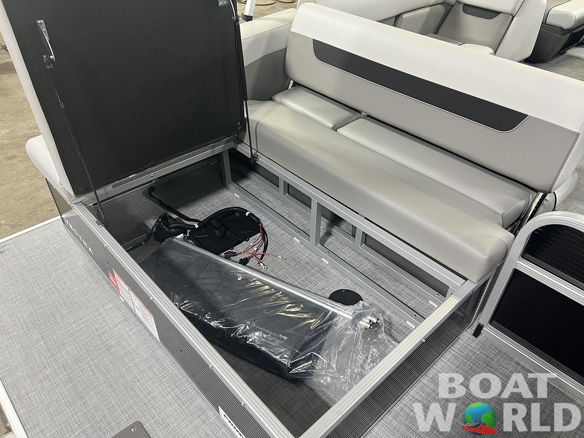 2026 Princecraft Vectra 21 RL Swingback Lounge Pontoon & Mercury 4-Stroke EFI