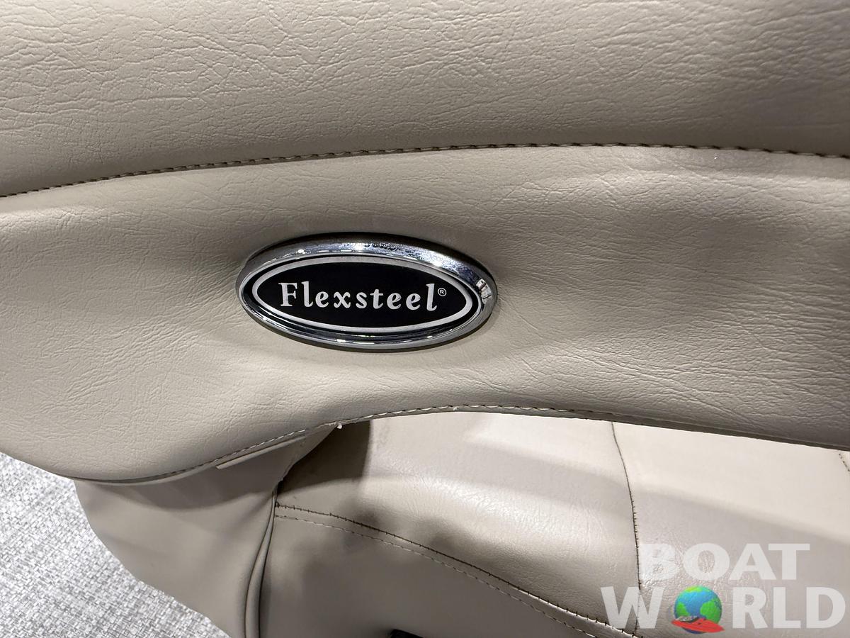 Used 2016 Premier 220 Castaway