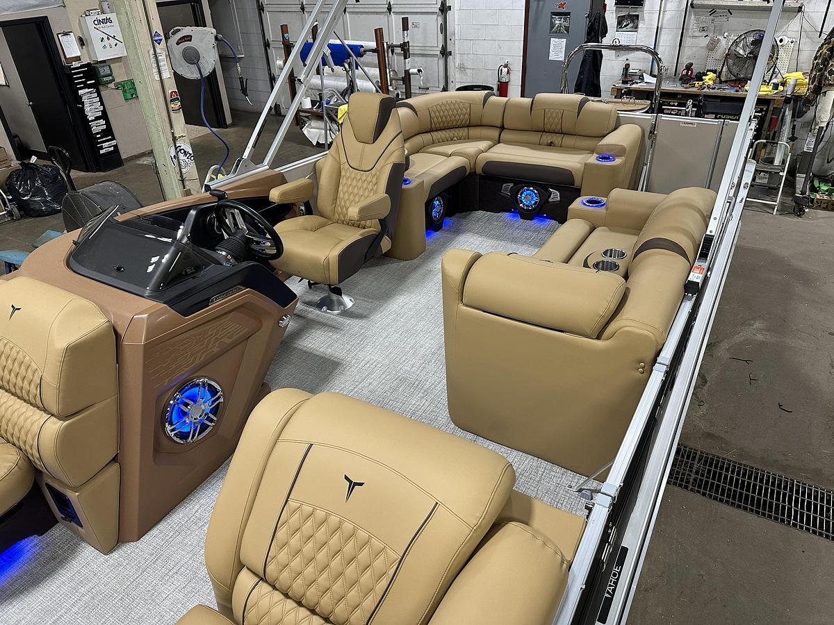 2025 Tahoe Pontoons Cascade 2385 Elite Tritoon & 225HP