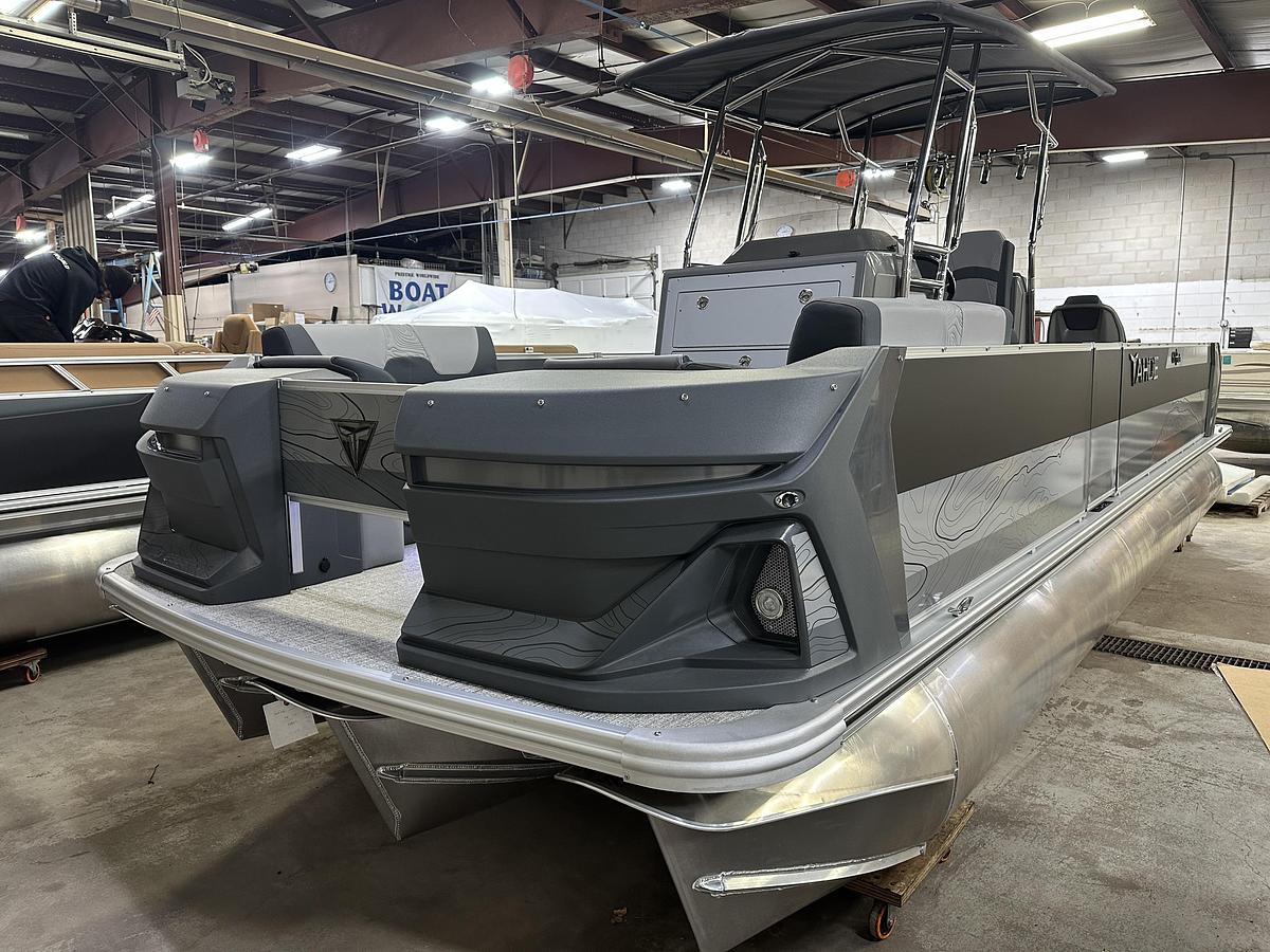 2025 Tahoe Pontoons GEOfish CRF 2585 Tritoon & 225HP Outboard