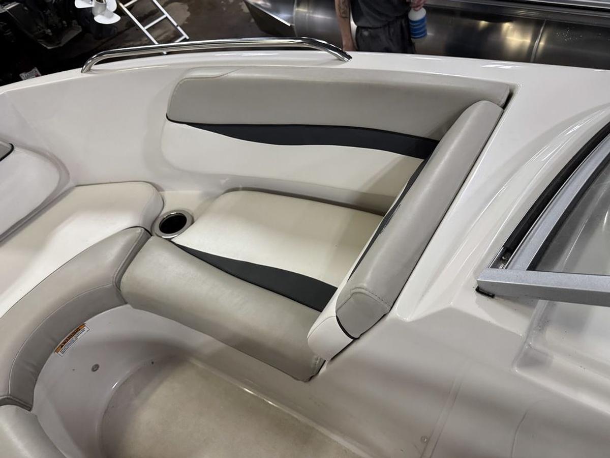 Used 2015 Starcraft Marine Runabout Limited IO 1918 RE I/O