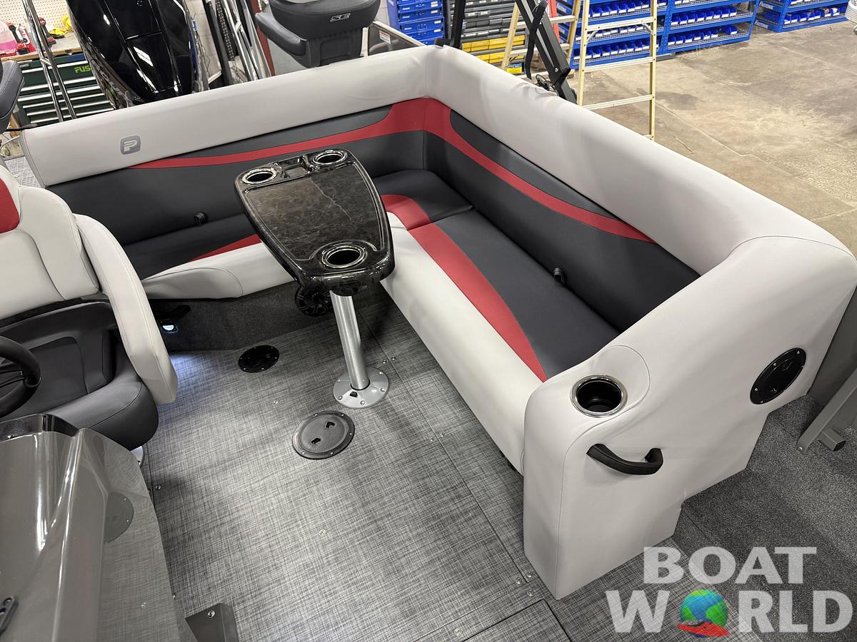 2024 Princecraft Ventura 224 Deckboat 