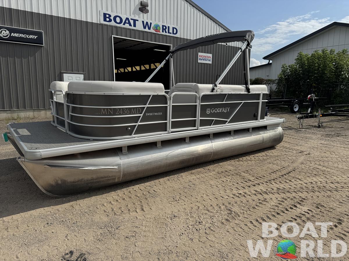 Used 2021 Sweetwater 1880 Pontoon