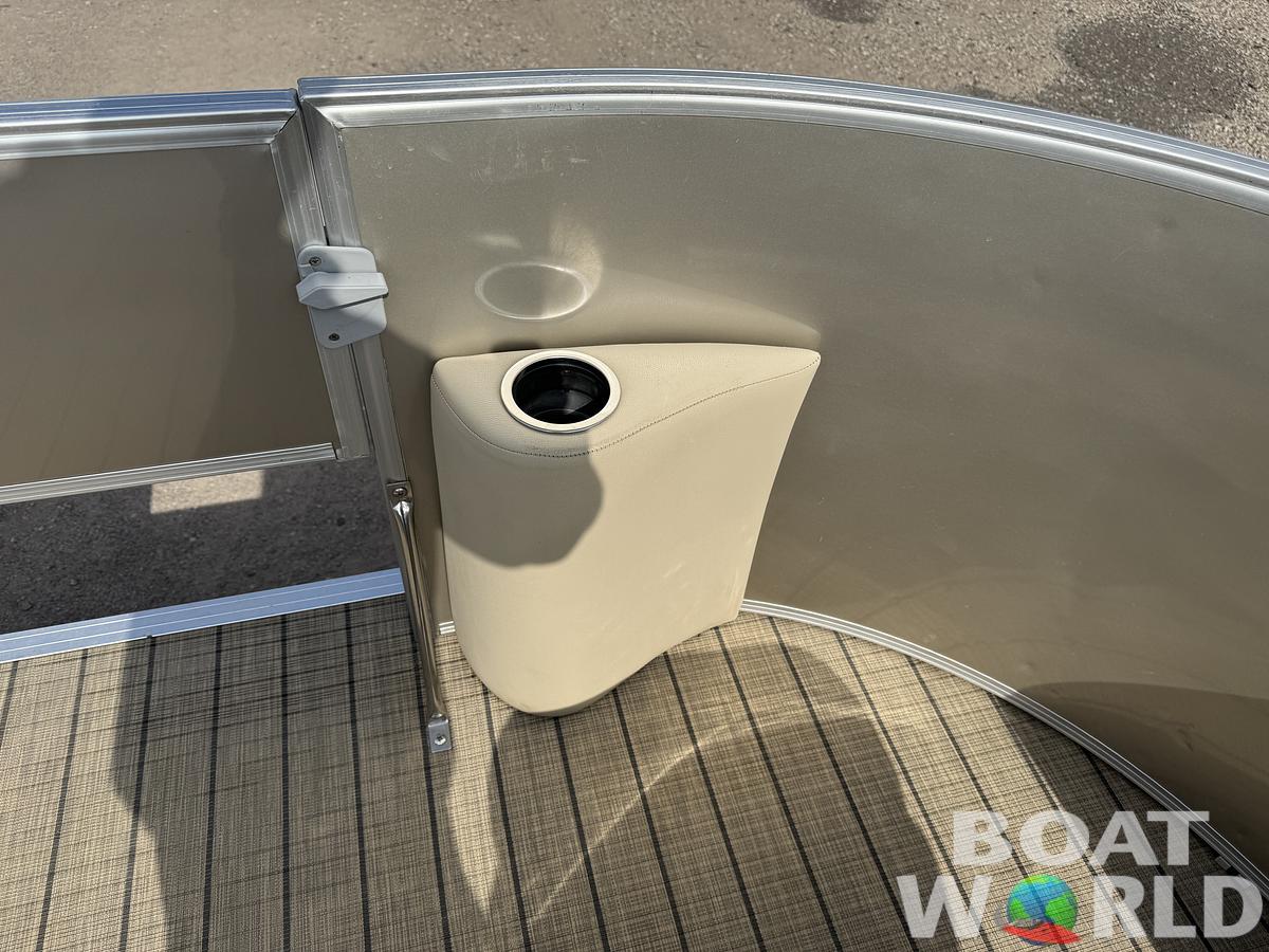 Used 2018 Sylvan Mirage 820 4-PT Pontoon