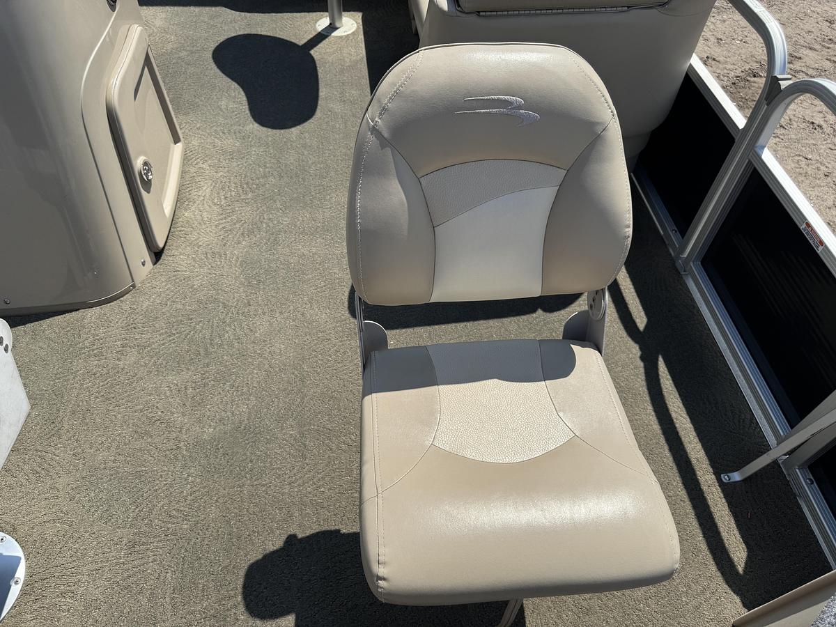 Used 2013 Bennington 17SF