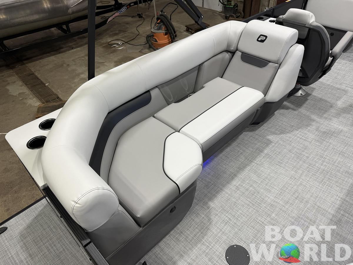 2027 Princecraft Vectra 21 Quad Lounge Pontoon $36995