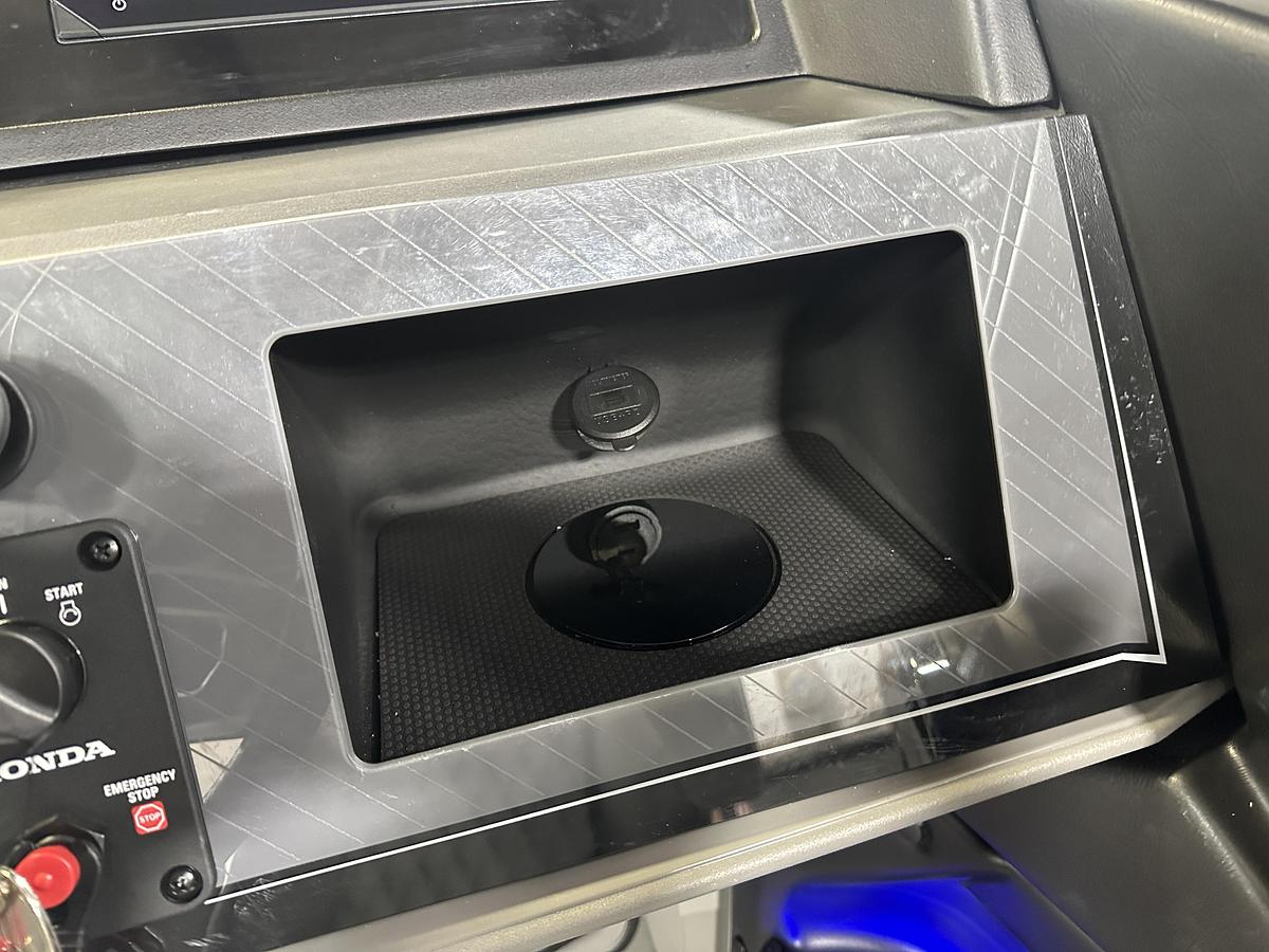 2025 Tahoe Pontoons Cascade 2385 Cruise Rear Bench Tritoon & Honda 225HP 4-Stroke EFI