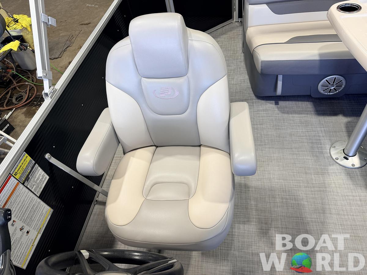 Used 2021 Princecraft 21 Sportfisher 2RS Pontoon & 90HP Mercury 4-Stroke -$27,995