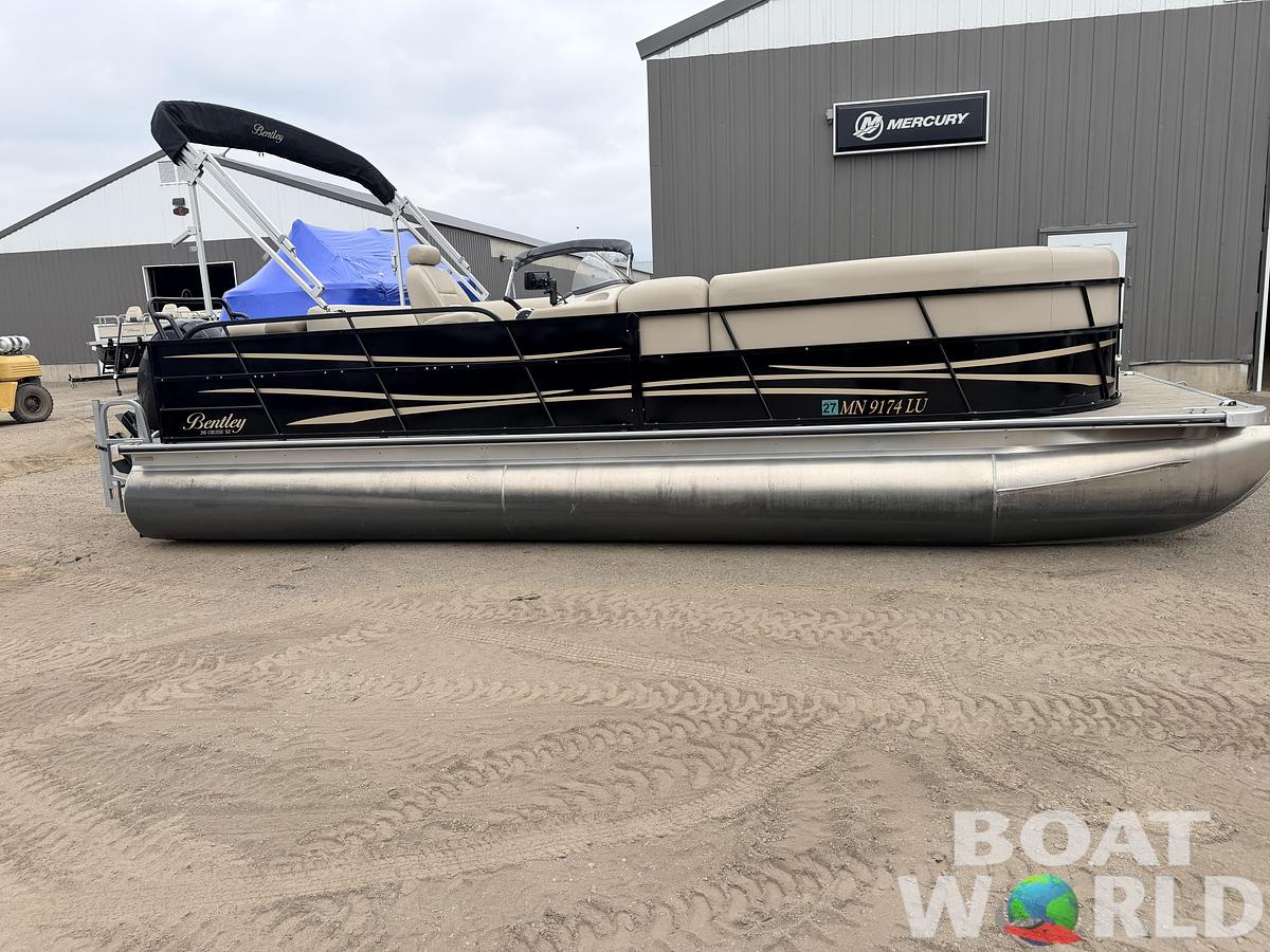 Used 2018 Bentley Encore 240 Cruise SE & 150HP Mercury 4Stroke -$29,995