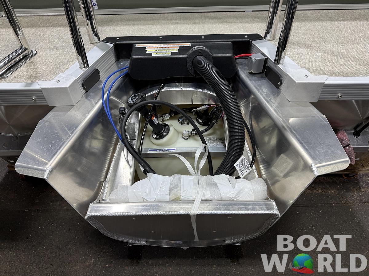 2026 Tahoe Pontoons LTZ 2385 Elite Windshield Tritoon 