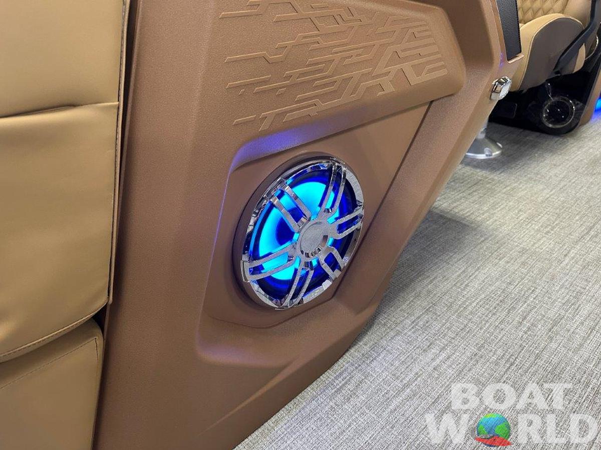 2025 Tahoe Pontoons Cascade 2385 Quad Lounge Shift SS & Honda 4-Stroke EFI