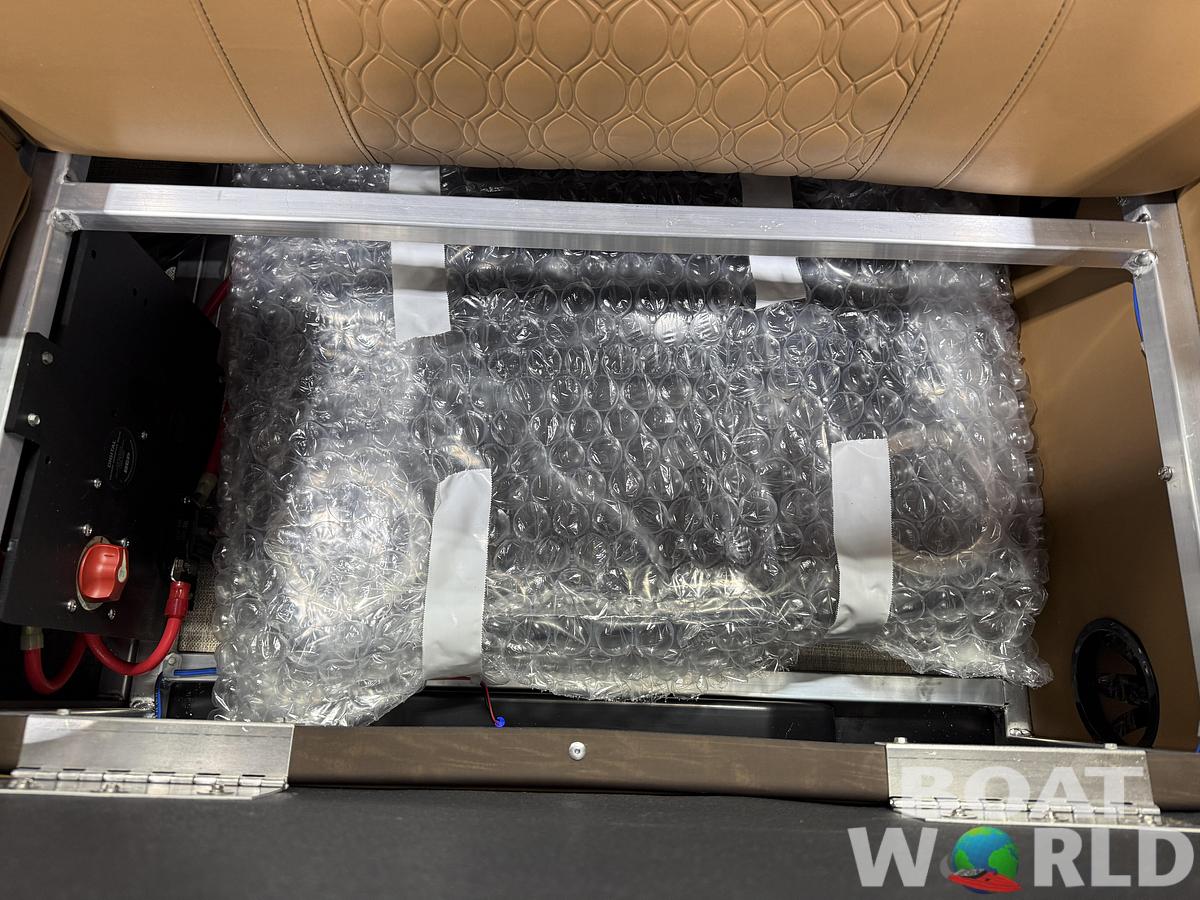 2026 Tahoe Pontoons LTZ 2385 Elite Cruise Tritoon 